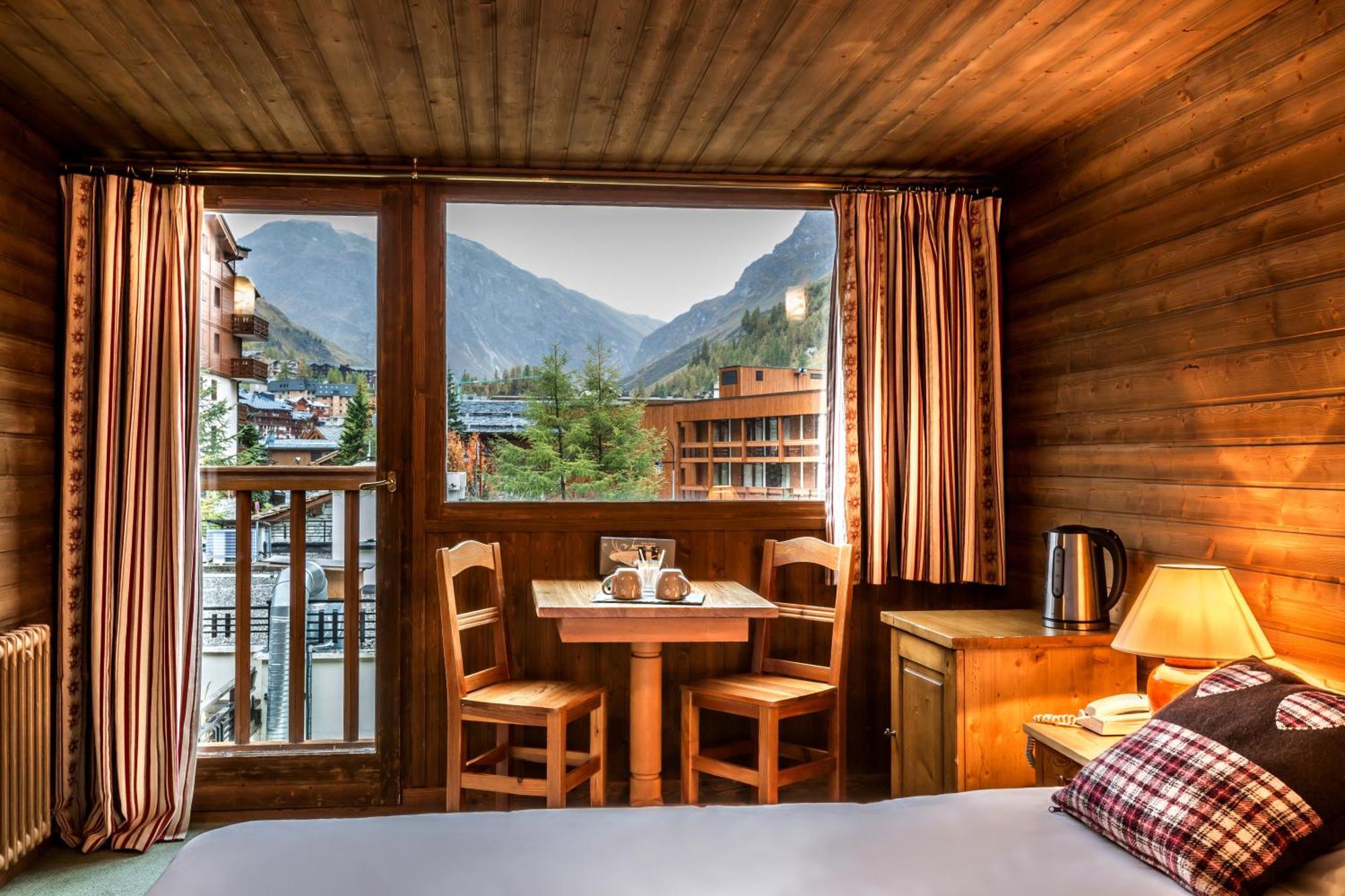 Les Cretes Blanches Hotel วาลดีแซร์ ห้อง รูปภาพ