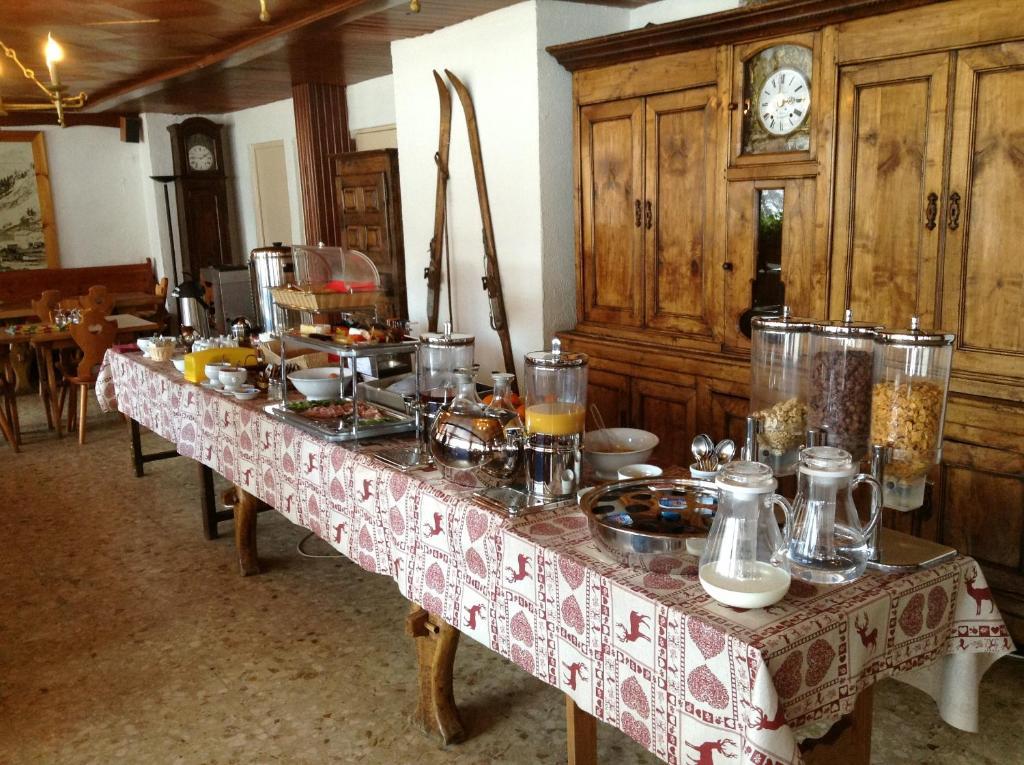 Les Cretes Blanches Hotel วาลดีแซร์ ภายนอก รูปภาพ